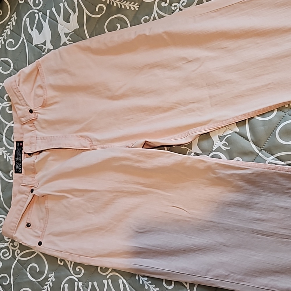 Beautiful soft pink denim jeans by chico's size 1.5 (10-12).